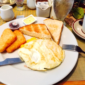 Filete y huevos