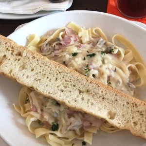 Lunch- Pasta alfredo con jamon y hongos