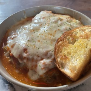 Lasagna de carne 