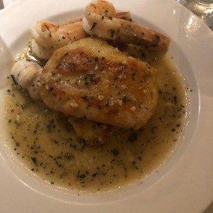 corvina con langostinos 