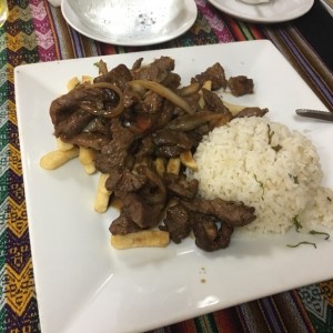 lomo saltado