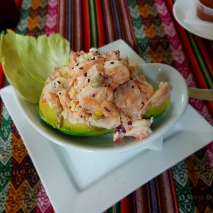 Aguacate relleno de Camarones