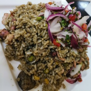 Arroz Chiclayano con marisco