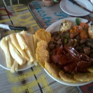 picada de carnes