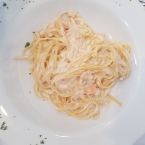 linguini con salmon