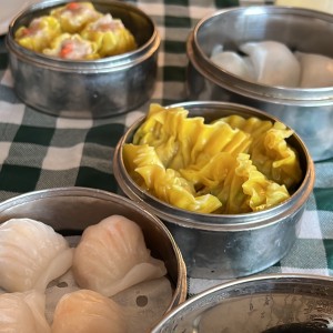 Siu Mai y otros