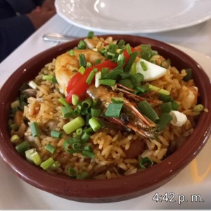 Platos Fuertes - Paella de Mariscos