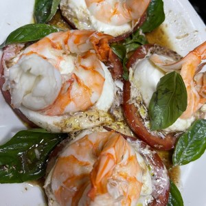 Ensalada caprese con Langosta