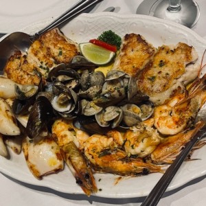 Parrillada de mariscos- para dos personas