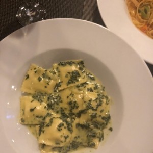 raviolli de espinaca