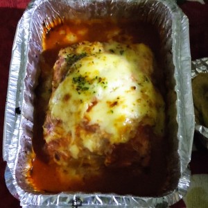 Lasagna gratinada de pollo