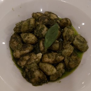 Gnocchi al pesto