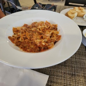 Farfalle Bolognesa