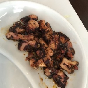 pulpo al carbon 