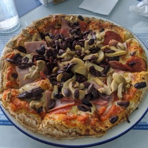 pizza de combinacion athens