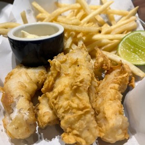 Fish &  Chips 