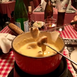 Fondue de Queso con Hongos