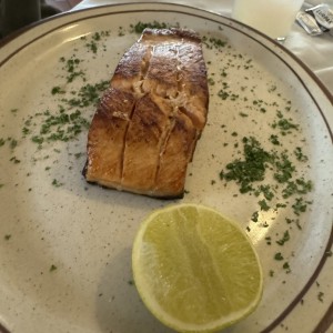 SALMÓN A LA PLANCHA