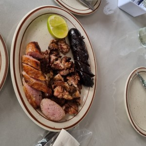 Picada de Entrada de Morcilla y Chorizo