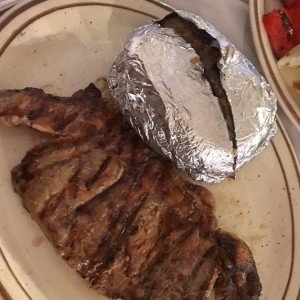 Ribeye y papa asada