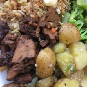 ?carne?, papas, brocoli, arroz chino