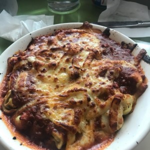 Tortellini gratinado a la Bolognesa 