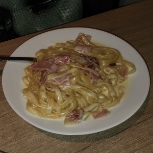 Pastas Especialidades - Fettucine Carbonara