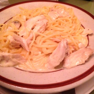 Spaghettini Alfredo con Pollo