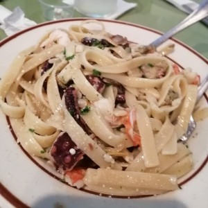 Fetuccini di mare al oleo