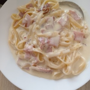 Fetuccini a la carbonara 