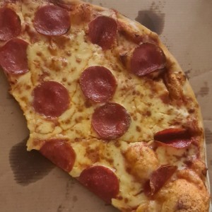 PIZZA DE PEPERONI