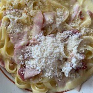 Pastas Especialidades - Fettucine Carbonara