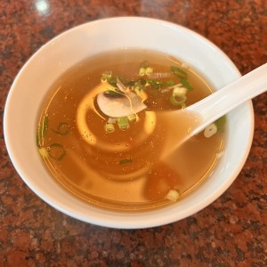 Sopa de entrada