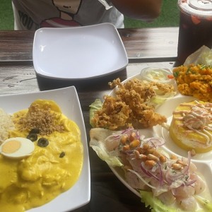 aji de gallina y combo