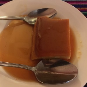 Flan de la casa