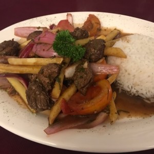 Lomito saltado