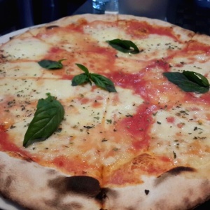 Pizza di "bufala" (no era mozzarella bufala)