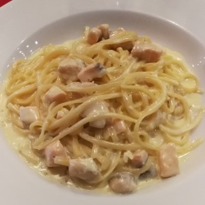 Spaghetti con Salmon