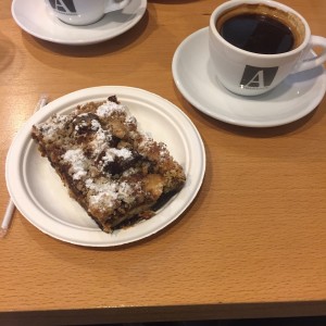 biscocho ingles + cafe americano