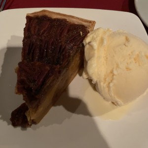 Pecan pie con helado