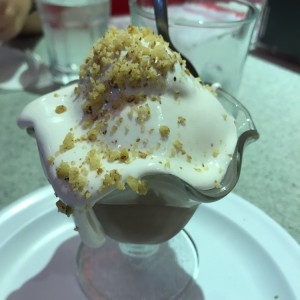 Helado de Chocolate con Malva y Nueces