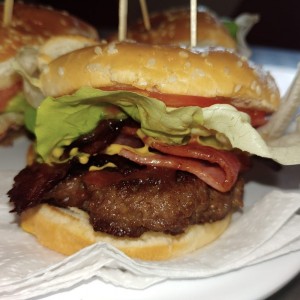 Hamburguesas con Tocino