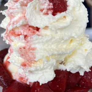 Sundae de Fresas con Helado