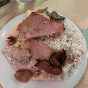 El peor plato de buffet que he comido en mi vida literal esto era todo el buffet