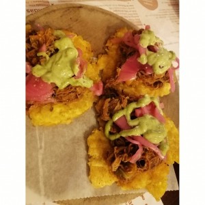 Patacones con ropa vieja