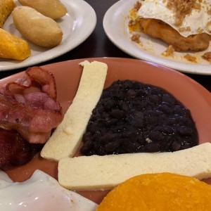 DESAYUNO