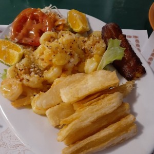 camarones al ajillo en salsa de curry y coco