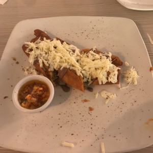 Taquitos de Pollo