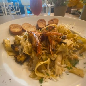 Fetuccini con mariscos