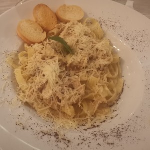 Fetuccini en salsa Blanca